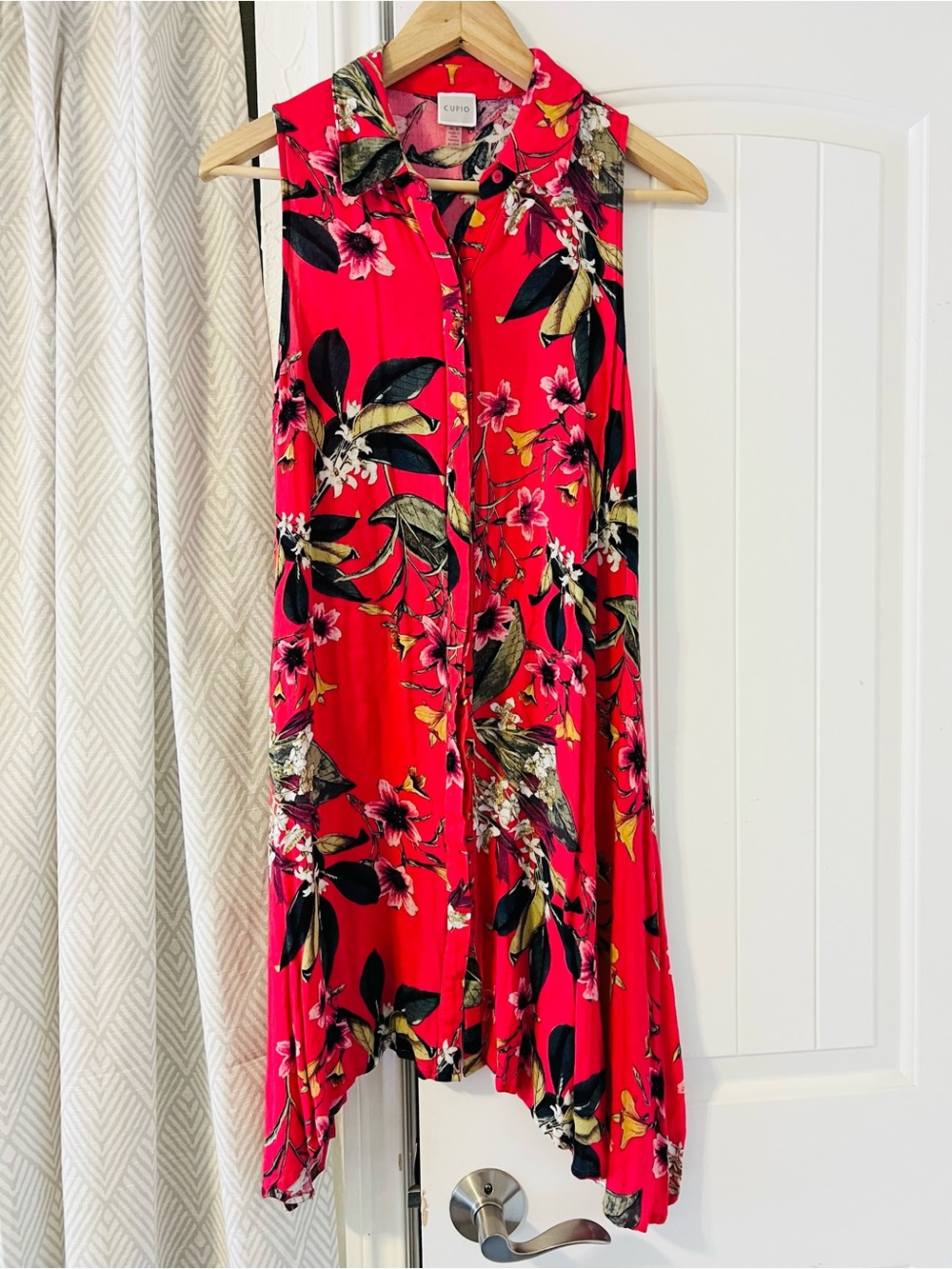 Cupio Bright Pink Floral Button Asymmetrical Women's Dress Size Medium Viscose